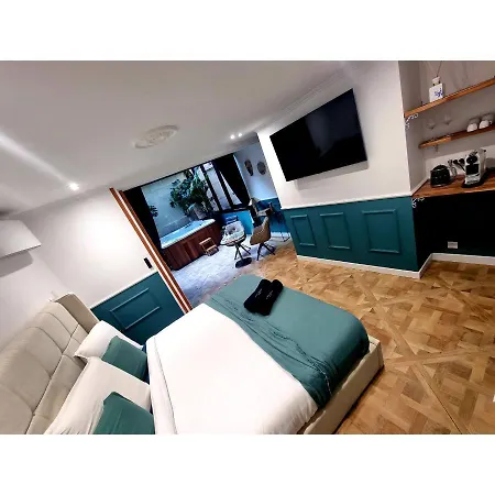 Chambre Gaia Avec Jacuzzi Privatif A La Belle Endormie & Spa Guest House Bordeaux